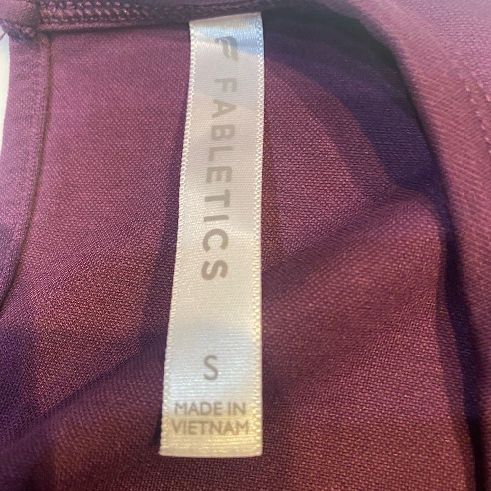 Fabletics Deep Purple V-Neck Jumpsuit! Wine burgundy maroon - Picture 5 of 5